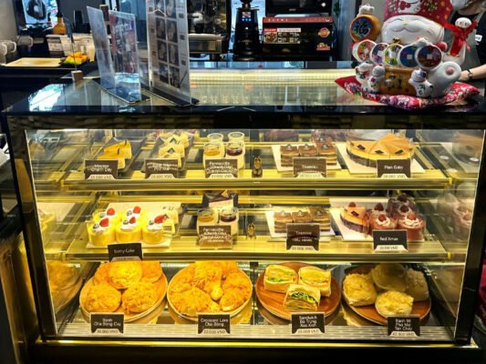 Snow Village Gb 300 4lz 17